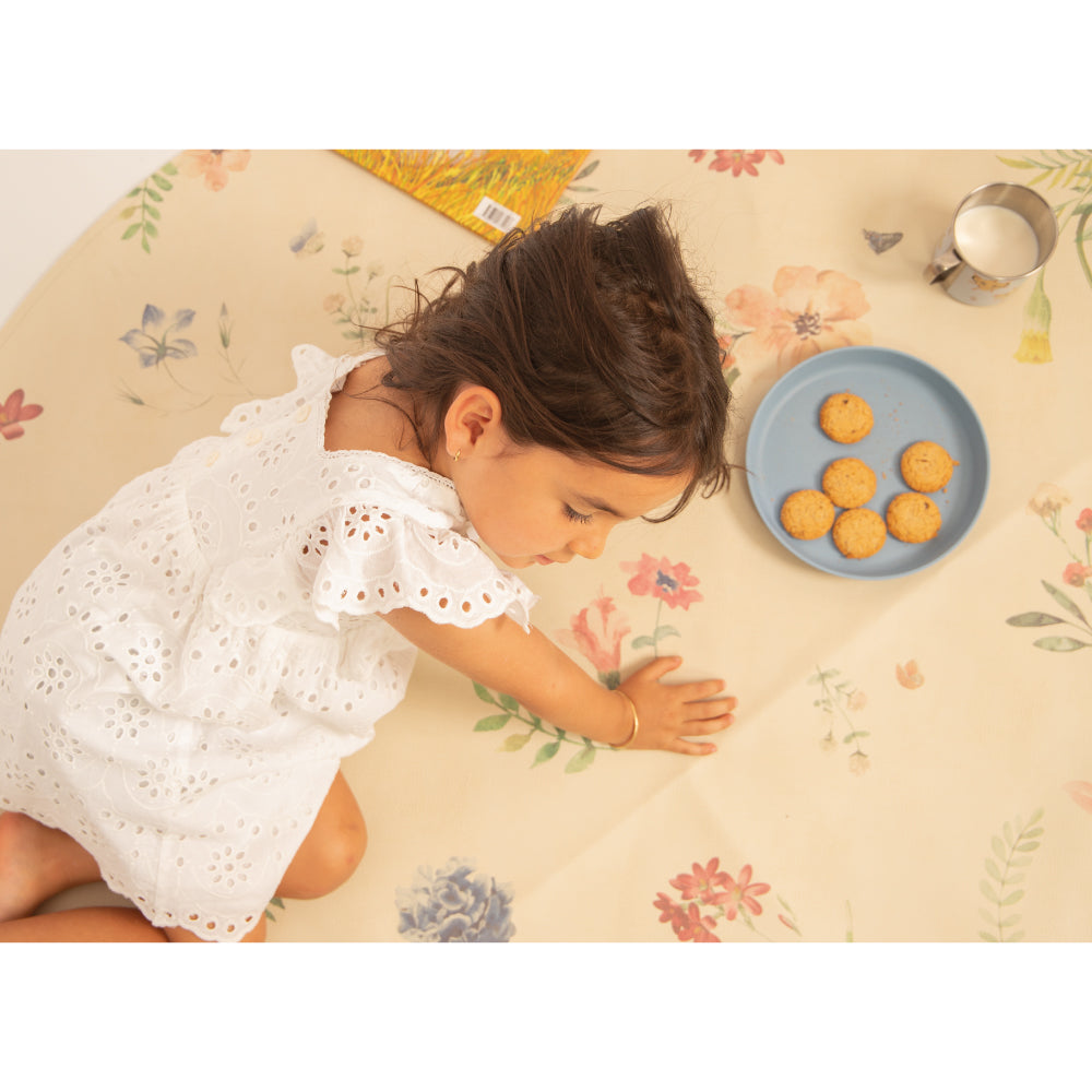 Finn+Mat plus Rosa + Flores