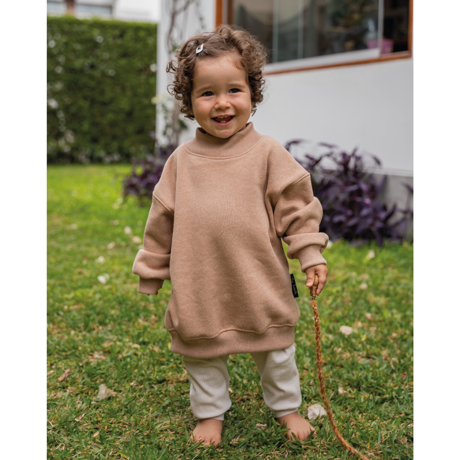 Sweatshirt Oversize Cuello Alto Camel